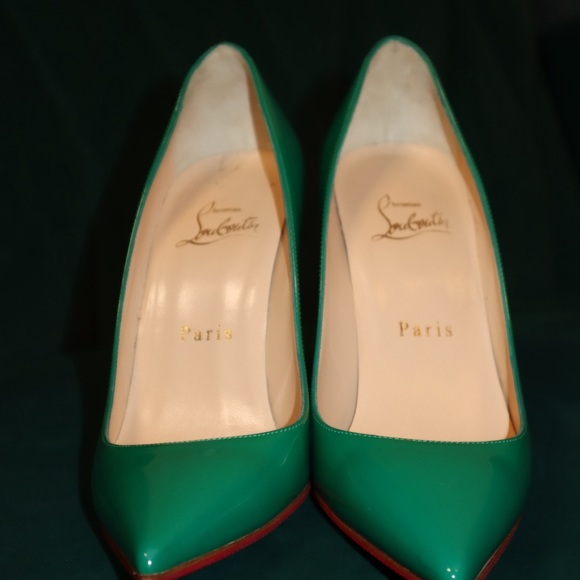 Green Christian Louboutin point to heels size 35.5 - Picture 7 of 7